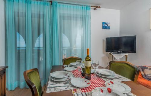 Stunning Apartment In Mali Losinj With Wifi