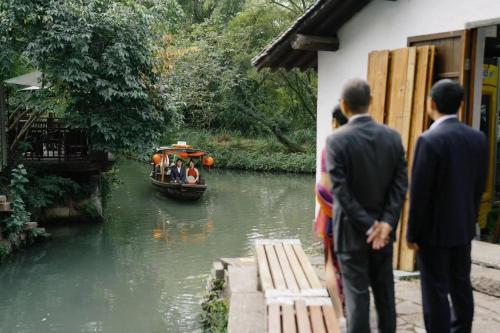 Permandangan sungai dekat dengan hotel