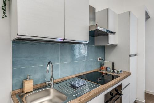 Domus Alessandro City Apartment