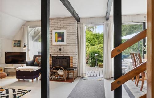 Χώρος καθιστικού στο Holiday Home Nykøbing Sj With Fireplace 12