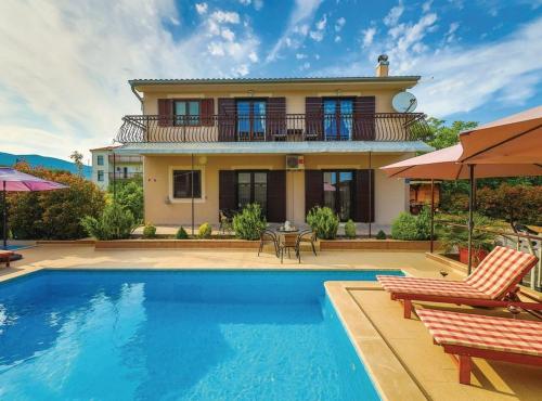 Mediterranean Stylish Villa with Pool in Kastel Stari