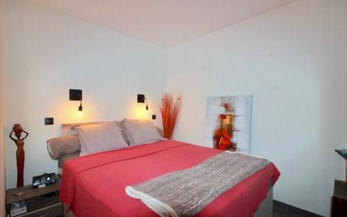 Katil atau katil-katil dalam bilik di appartement pont royal