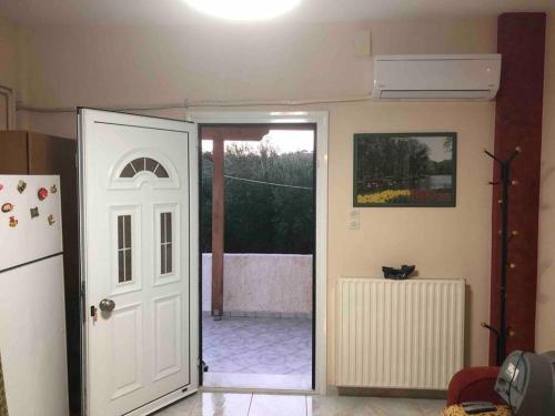 Σπιτάκι δίπλα στην θάλασσα!