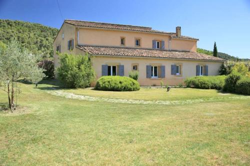 Zahrada ubytování Gite 4 personnes dans Mas Provençal avec piscine et jardin