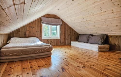 Ένα ή περισσότερα κρεβάτια σε δωμάτιο στο Awesome Home In Hjartdal With Kitchen
