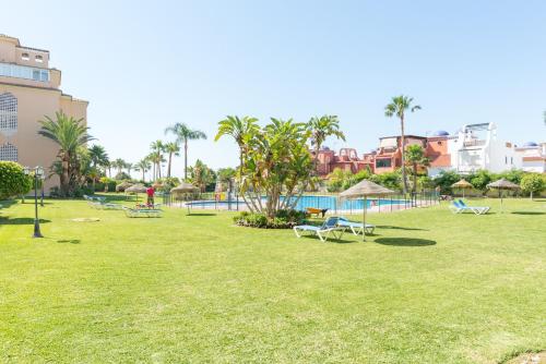 BOHO CHIC- Beachfront - Free bikes - Salt water pool