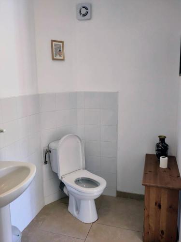 Bilik mandi di Le sablon chambres d'hotes