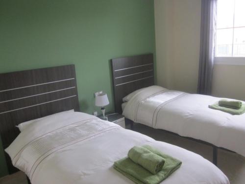 2108-Nice apt with pool close from beach and bars