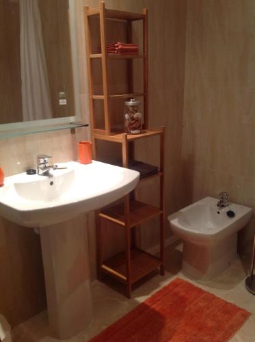 2108-Nice apt with pool close from beach and bars