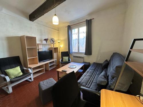 Chez Florence - Appartement T2 d au cœur du centre ville historique - Proche Cardeurs et Mairie