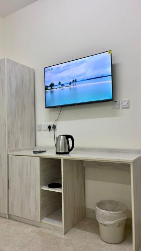 TV a/nebo společenská místnost v ubytování Sunset hotel