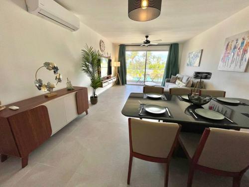 Χώρος καθιστικού στο Amanece frente al mar