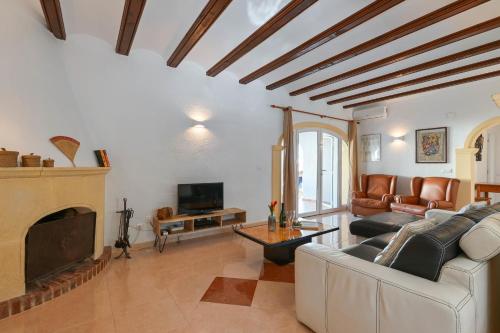 Casa Ceba by Aguilarent