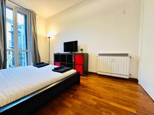 Corso Buenos Aires 2BR Sofa Bed, M1 M2 Loreto, Milan