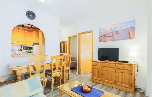 2 Bedroom Beautiful Apartment In Torrevieja