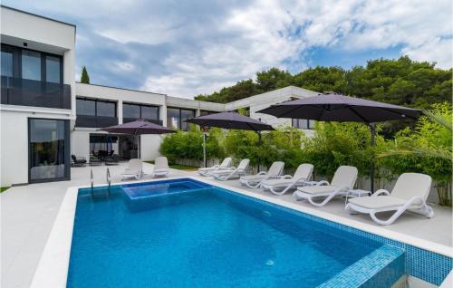 Villa Mariner