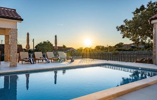 Πισίνα στο ή κοντά στο Villa Zen
