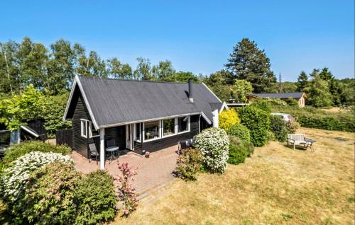 an aerial view of a house with a garden at Gorgeous Home In Asnæs With Wifi in Asnæs