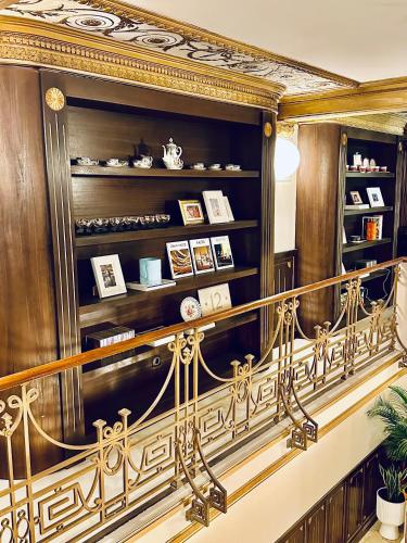 ホテルにある図書室