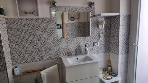 Koupelna v ubytování OLEANDRI SUITE B&B