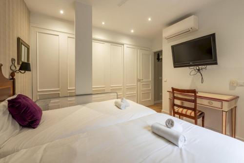 Wide with beautiful kitchen 2Bd 3Bth -Arenal photo 21