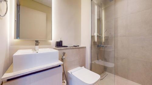 Ένα μπάνιο στο Mag Eye - Spacious Two Bedroom Townhouse