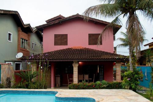 Bazén v ubytování Casa Aconchegante na Morada da Praia nebo v jeho okolí