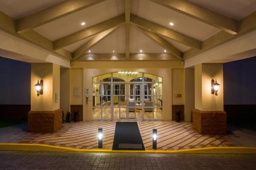 Zdjęcie z galerii obiektu Quality Hotel Real Aeropuerto San Salvador w mieście San Luis