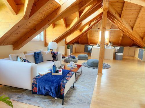 "SONNTAGSGLÜCK" - Premium Apartments Seekirchen, ruhiges Feriendomizil im Grünen, gemeinsamer Poolarea