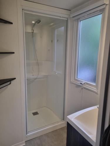 Koupelna v ubytování bonne anse plage camping siblu