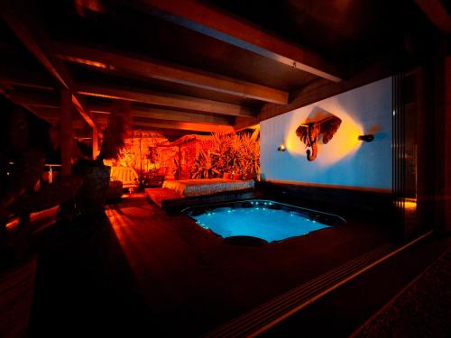 Fotografie z fotogalerie ubytování 5Season- Luxus-Spa, Bar, Weinkeller, Billard v destinaci Leverkusen