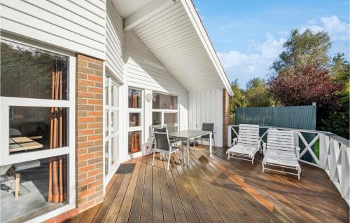 Μπαλκόνι ή βεράντα στο Cozy Home In Otterndorf With Sauna