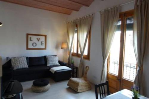 Gracia Travesera 2 Bedrooms Renovated Apartment