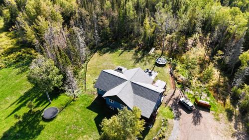 Κήπος έξω από το Central Thunder Bay Retreat