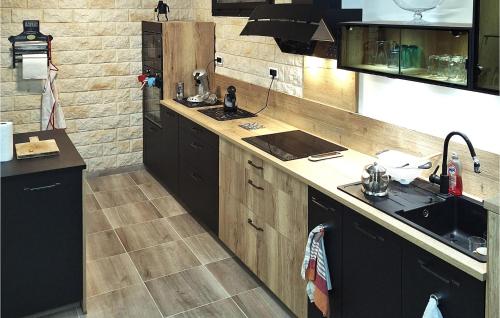 Pet Friendly Home In Avignon