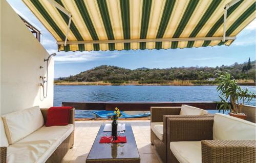 Two-Bedroom Holiday Home In Opuzen