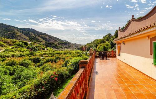 Cozy Home In Nerja With Wifi