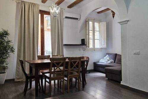 Romantic 19th century apartment
