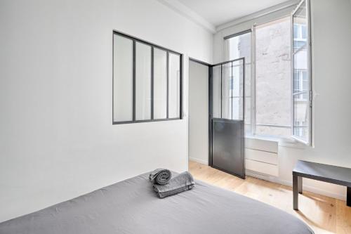 Ciseaux 3G - SAINT GERMAIN DES PRES - Superbe appartement
