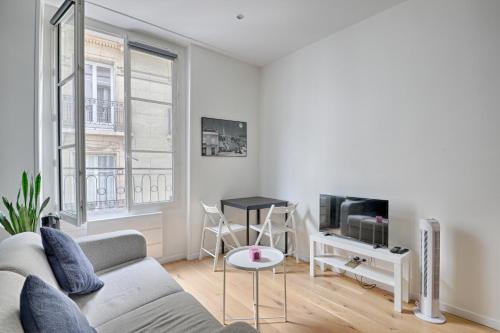 Ciseaux 3G - SAINT GERMAIN DES PRES - Superbe appartement