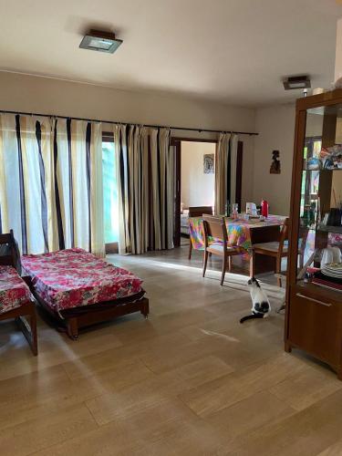 Ein Bett oder Betten in einem Zimmer der Unterkunft Alecrim Hostel e Pousada