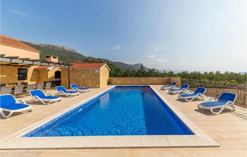Awesome Home In Kastel Stari