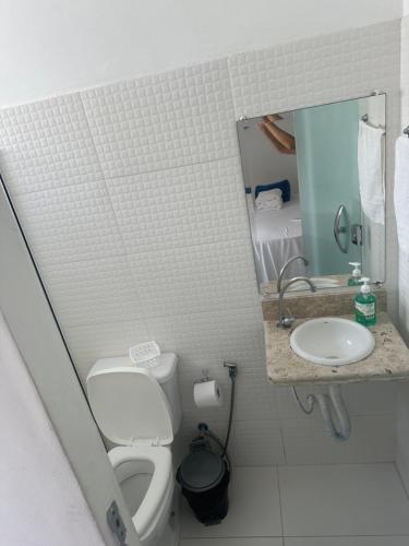 Koupelna v ubytování POUSADA CANTINHO DA Beth