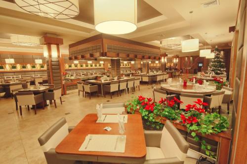 Restoranas ar kita vieta pavalgyti apgyvendinimo įstaigoje Ramada by Wyndham Princess Georgetown
