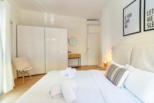 Luana's Charming Apart in Pagrati