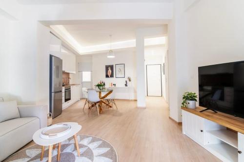 Luana's Charming Apart in Pagrati