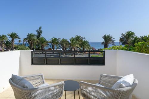 Casa Maresia, Playa Bastian Sea Views - Communal Swimming Pool