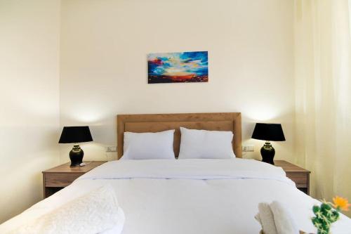 Katil atau katil-katil dalam bilik di Chic Apartment Near Agadir Attractions