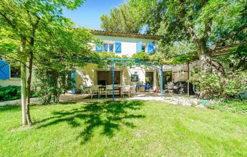 Κήπος έξω από το Cozy Home In Aix-En-Provence With Wifi