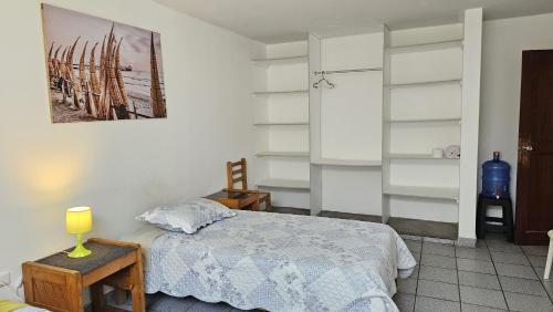 Postel nebo postele na pokoji v ubytování Yellow House